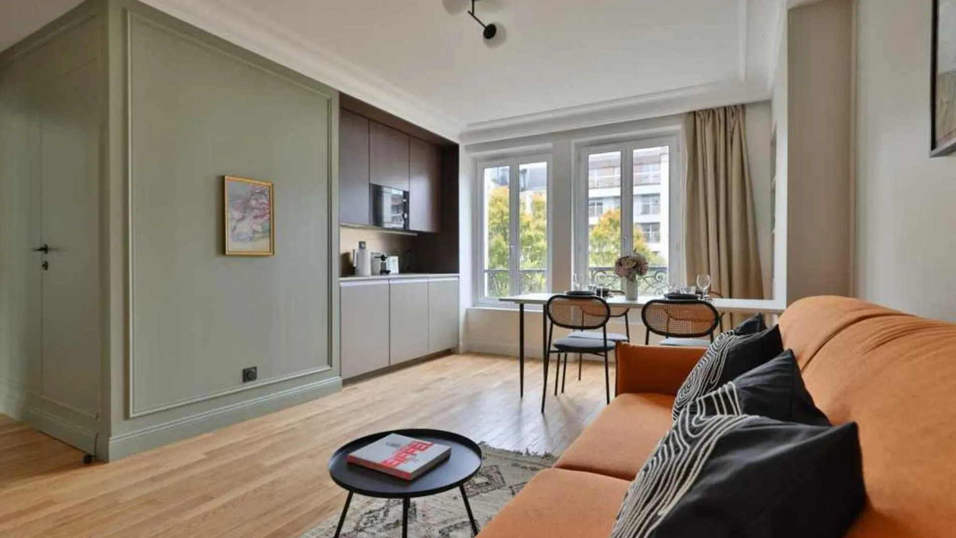 Modern Apartment - 1Br-4P - Canal St-Martin contacts
